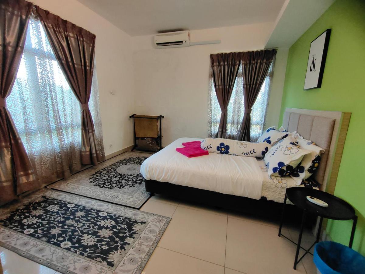 2 Rooms Homestay Deviana Wakaf Che Yeh Κότα Μπάρου Εξωτερικό φωτογραφία